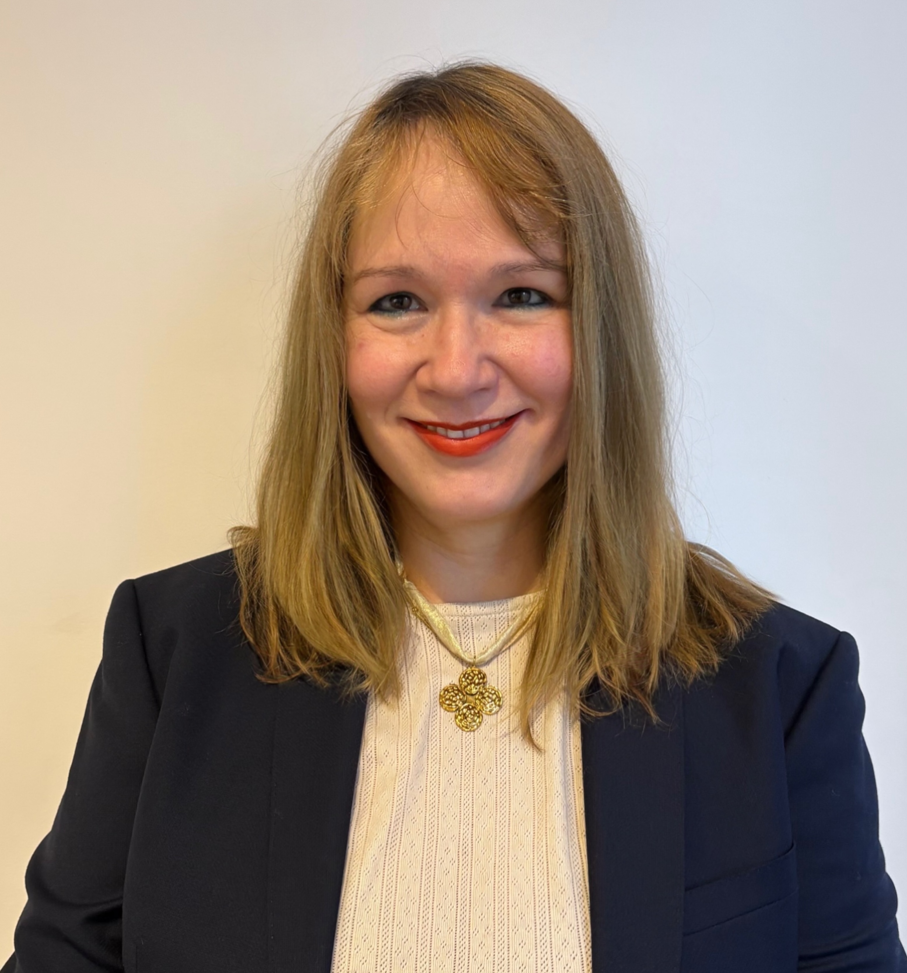 Julia Brodhagen - IMI Qualified Mediator und Systemischer Coach